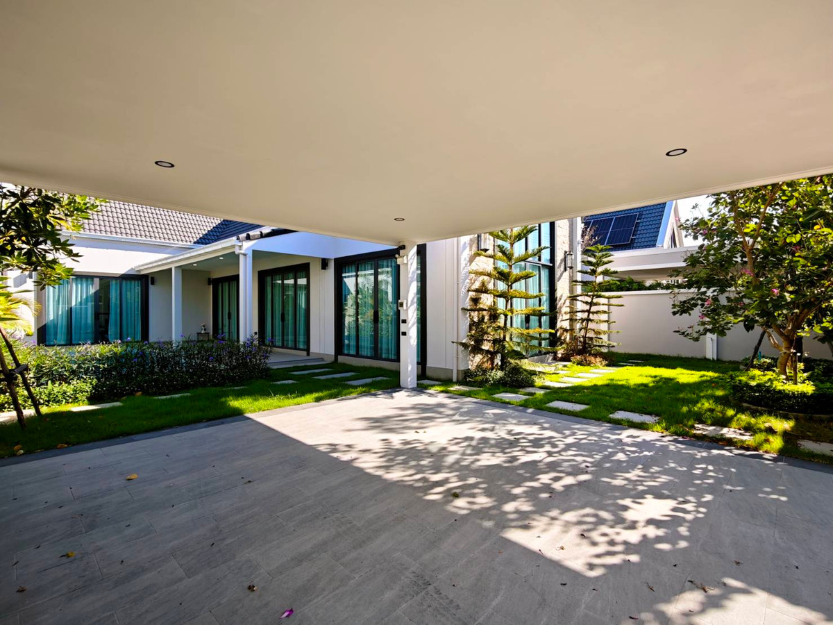 พูลวิลล่าใหม่ มาบประชัน | 3 ห้องนอน 4 ห้องน้ำ | ที่ดิน 102.6 ตร.วา | สระส่วนตัว | เริ่มเพียง 9.99 ล้านบาท