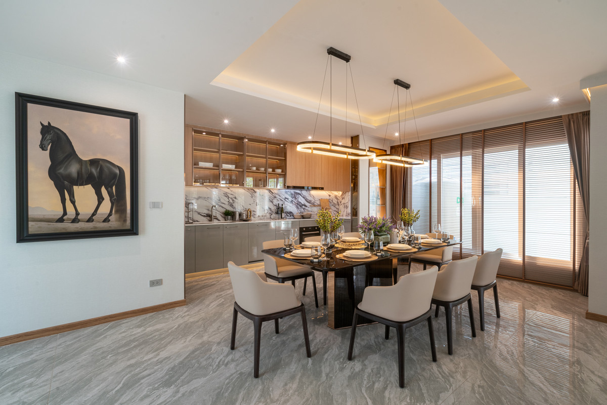 Rare Item! วิลล่าหรู 7 ห้องนอน 7 ห้องน้ำ 2 อาคาร พื้นที่ใช้สอย 500 ตร.ม. ใจกลางเขาทาโล | ราคา 28.5 ล้านบาท