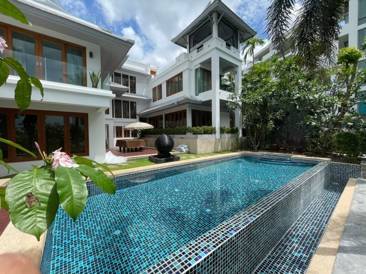 🔥 Luxury Beachfront Villa for Sale or Rent | RENT 350,000/ month  | Wongamat Beach Pattaya | 5 Bedrooms | Land 364 Sq.Wah | 240 MB 🔥