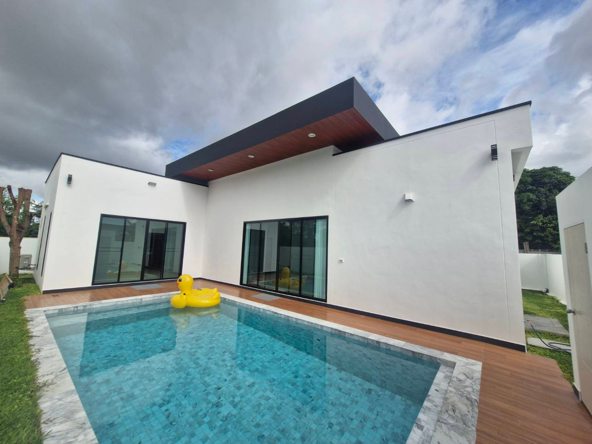 Rare Item! บ้านเดี่ยว 92 ตร.วา สระส่วนตัว + จากุซซี่ | ฟังก์ชันครบ | 4 นอน 3 น้ำ | 7.89 ล้าน