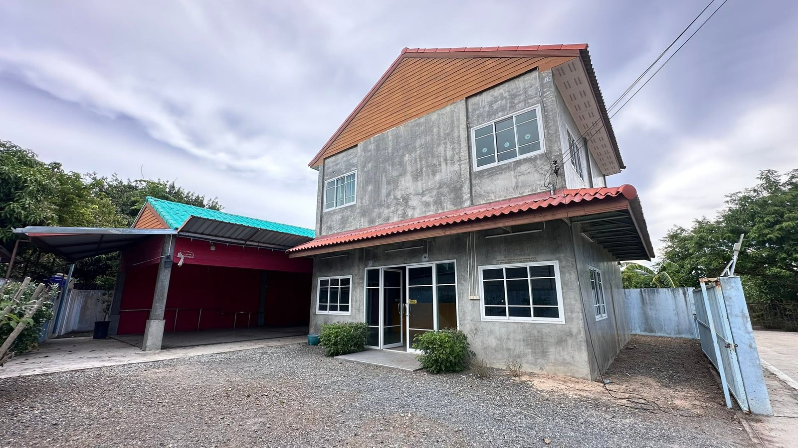 Home office style Loft ให้เช่า 25,000/เดือน 📍พื้นที่ 100 ตรว. พื้นที่กว้างขวาง
