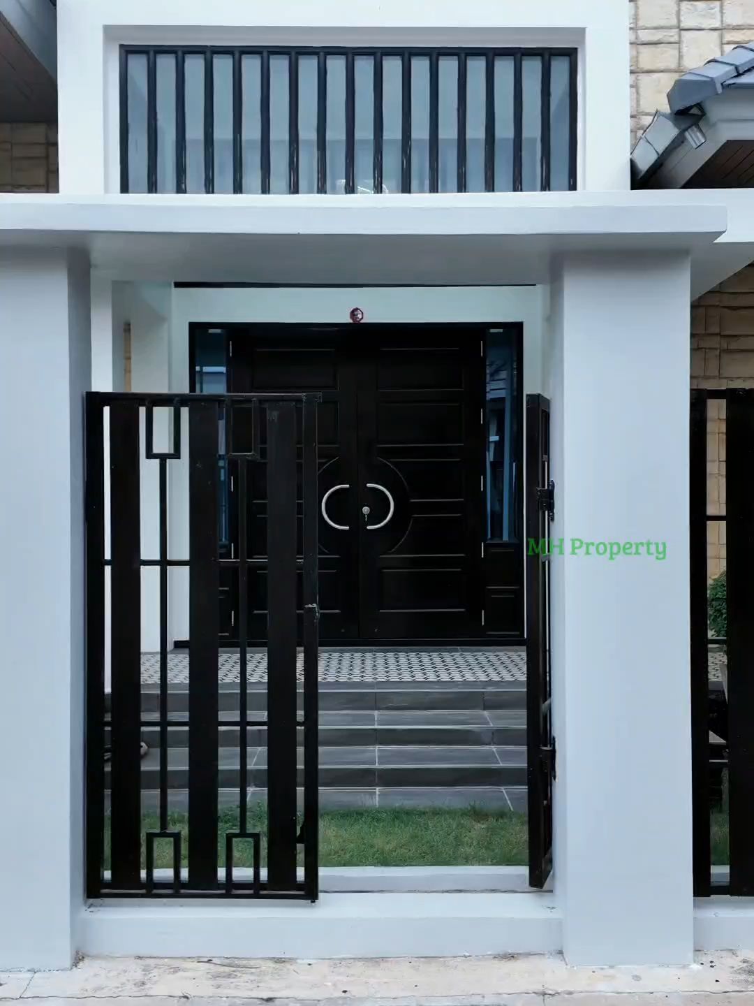 Upgrade Your Lifestyle: Modern Luxury Corner Pool Villa in Siam Country Club — Only 8.9M - video